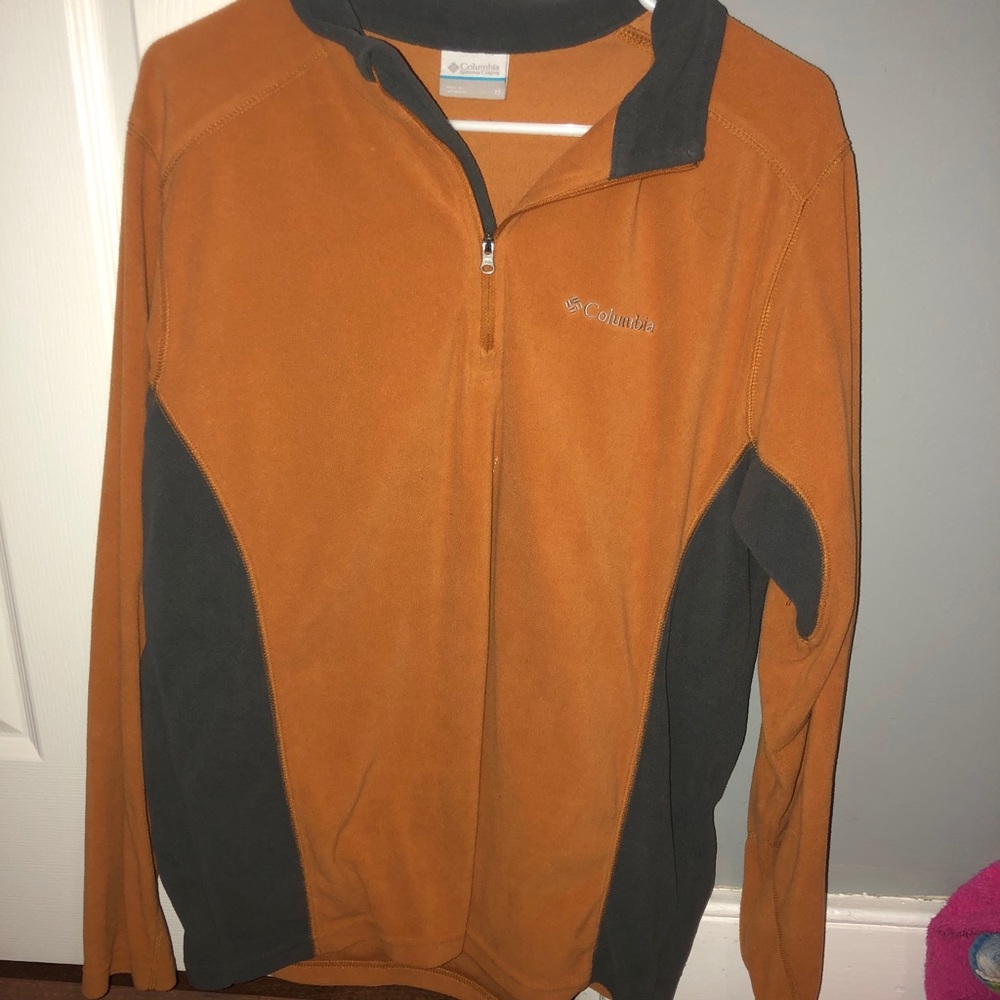 Columbia sweater